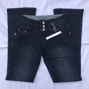 Size 3 Macy’s Junior Jeans Bootcut NWT